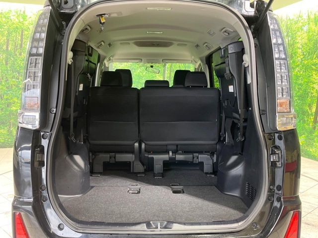 TOYOTA VOXY 2015 Image 31