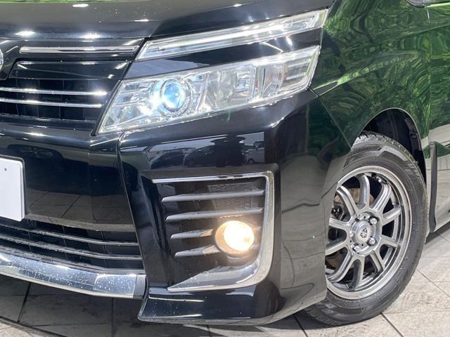 TOYOTA VOXY 2015 Image 31