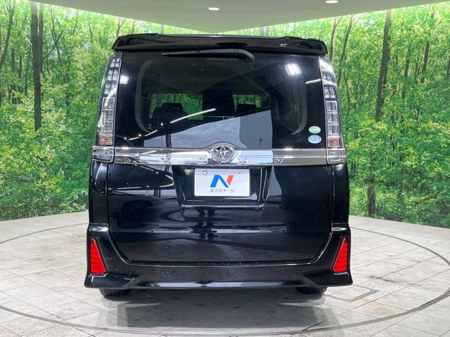 TOYOTA VOXY 2015 Image 31