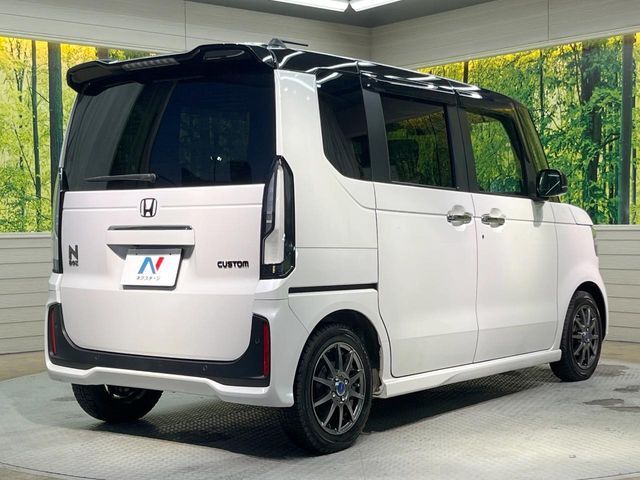 HONDA N BOX CUSTOM 2024 Image 31