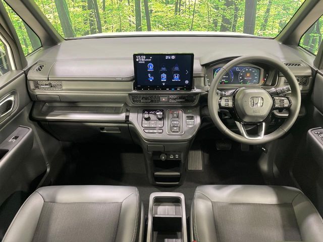 HONDA STEPWAGON E:HEV SPAD 2025 Image 31