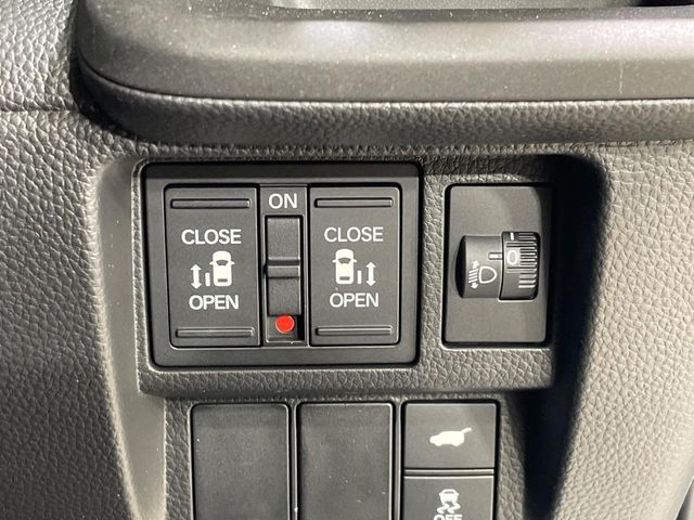 HONDA STEPWAGON E:HEV SPAD 2025 Image 31