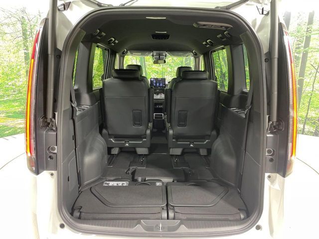 HONDA STEPWAGON E:HEV SPAD 2025 Image 31