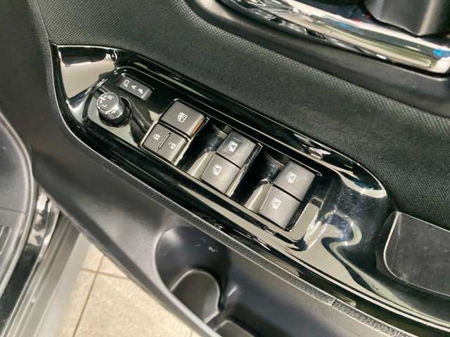 TOYOTA VOXY 4WD 2018 Image 31