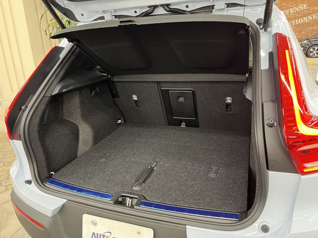VOLVO XC40 2025 Image 31