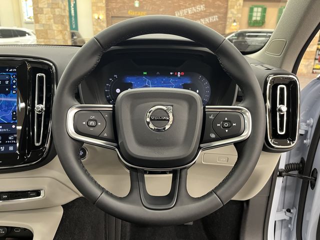VOLVO XC40 2025 Image 31