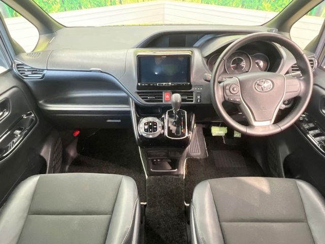 TOYOTA NOAH 2018 Image 31