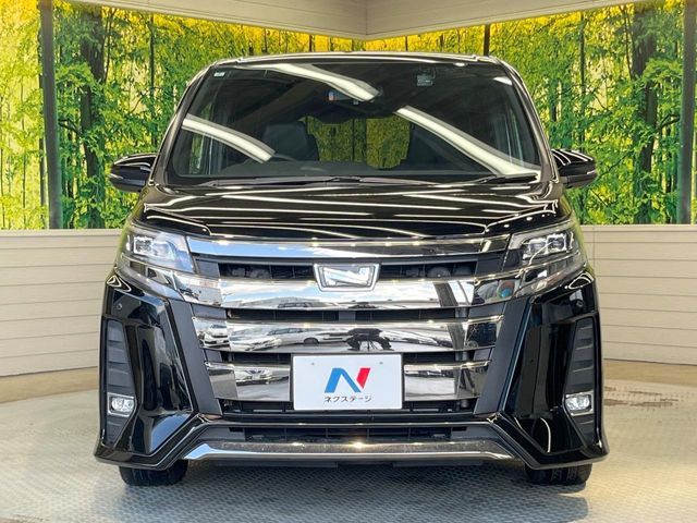 TOYOTA NOAH 2018 Image 31