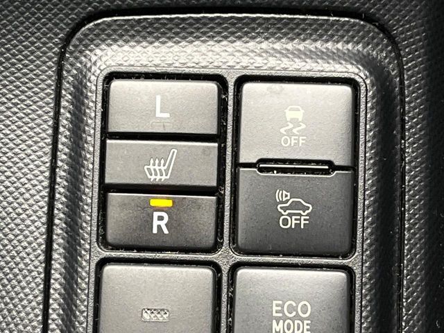 TOYOTA AQUA 2017 Image 31