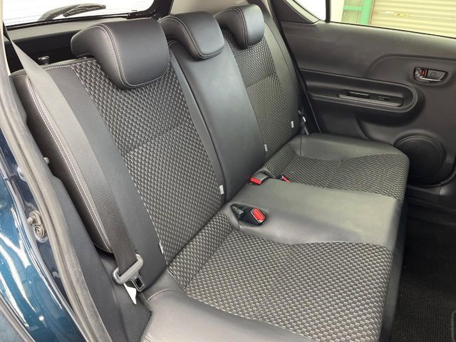 TOYOTA AQUA 2017 Image 31