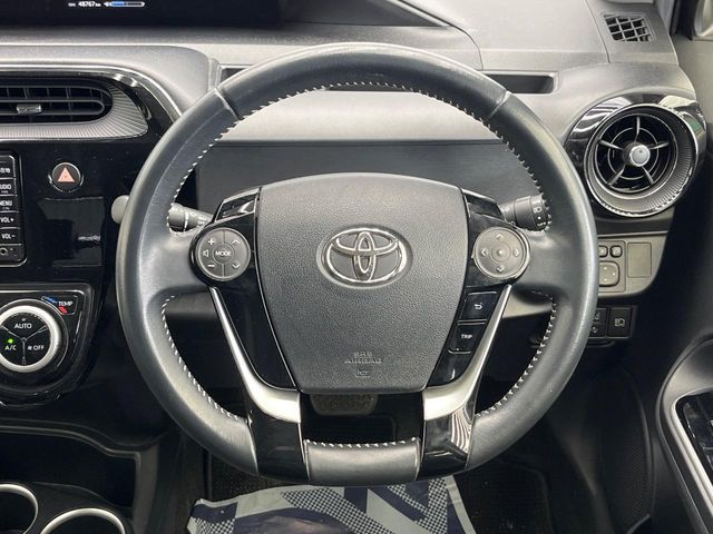 TOYOTA AQUA 2017 Image 31