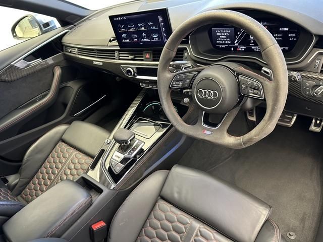 AUDI RS4 AVANT 2021 Image 31