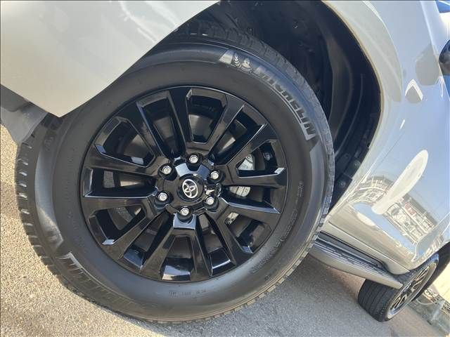 TOYOTA LANDCRUISER PRADO 2022 Image 31