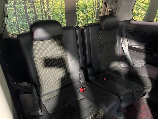 TOYOTA VELLFIRE 2014 Image 31