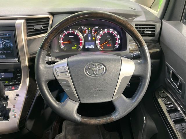 TOYOTA VELLFIRE 2014 Image 31