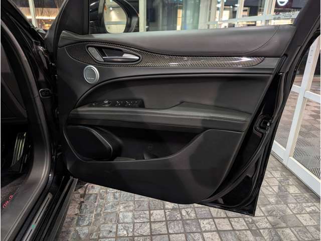 ALFAROMEO STELVIO 2023 Image 31