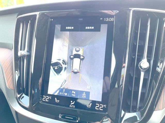 VOLVO V60 2020 Image 31