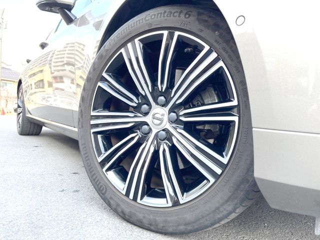 VOLVO V60 2020 Image 31