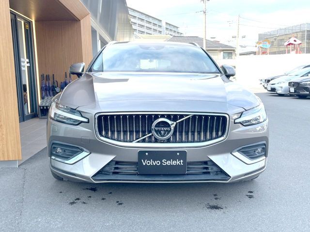 VOLVO V60 2020 Image 31