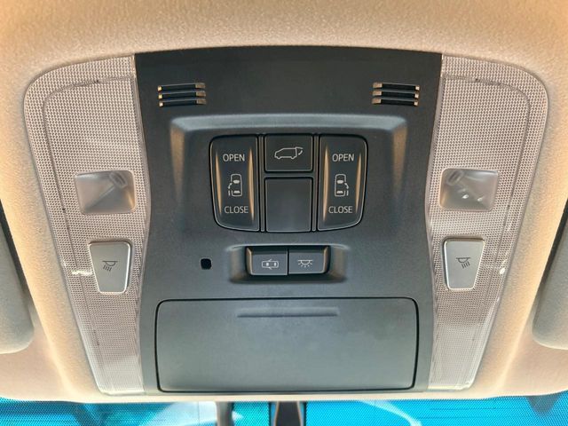 TOYOTA VELLFIRE 2015 Image 31