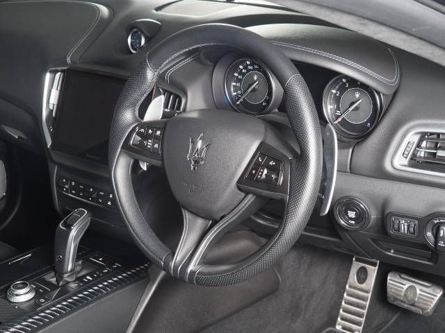 MASERATI GHIBLI SEDA 2022 Image 31