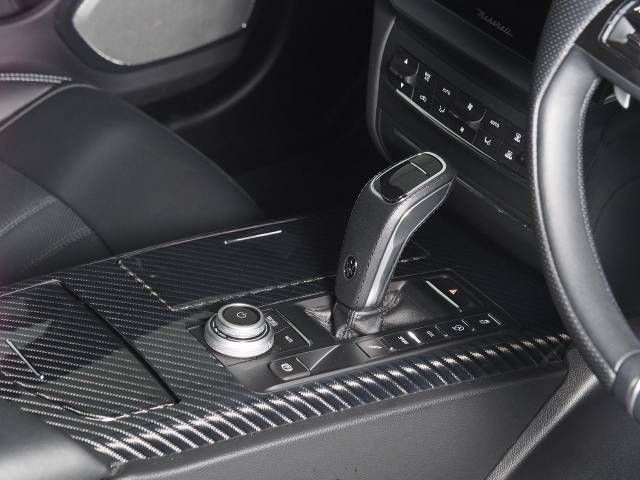 MASERATI GHIBLI SEDA 2022 Image 31