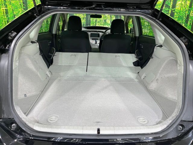 TOYOTA PRIUS 2015 Image 31