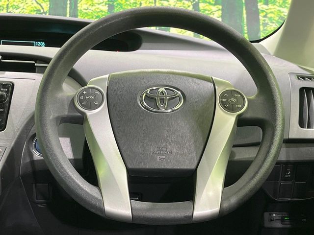 TOYOTA PRIUS 2015 Image 31