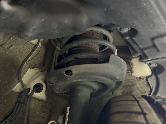 TOYOTA PRIUS 2019 Image 31