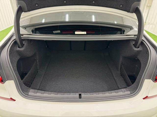 BMW 3SERIES SEDAN 2019 Image 31