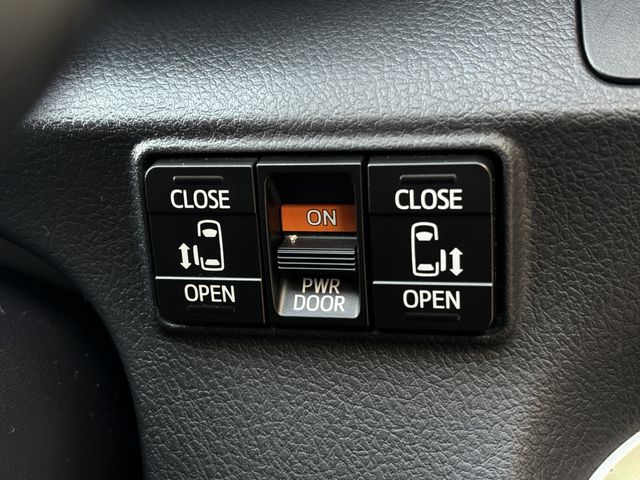 TOYOTA SIENTA 2016 Image 31