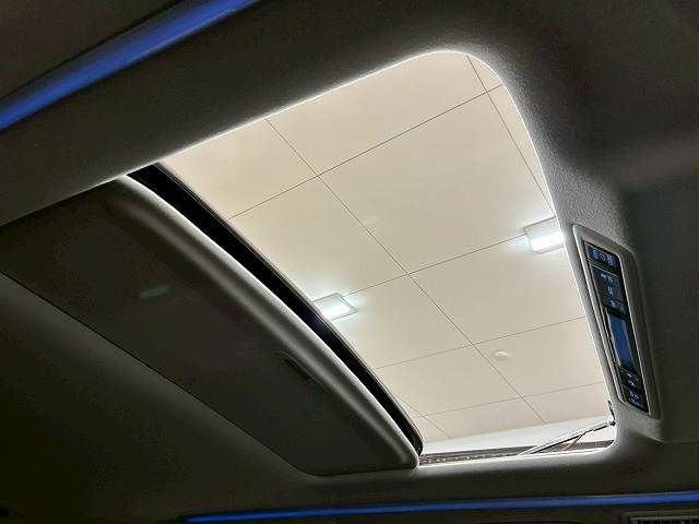 TOYOTA ALPHARD HYBRID 4WD 2020 Image 31