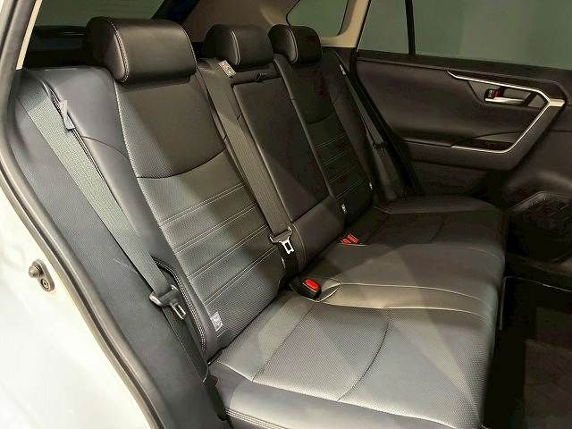 TOYOTA RAV4 4WD 2023 Image 31