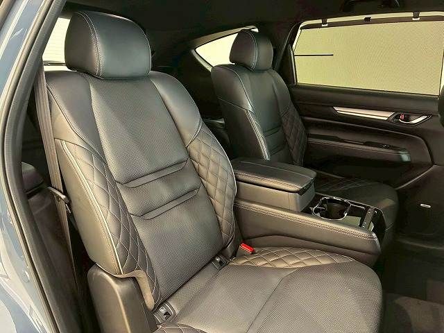 MAZDA CX-8 2023 Image 31