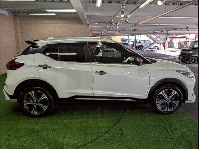NISSAN KICKS 2023 Image 31
