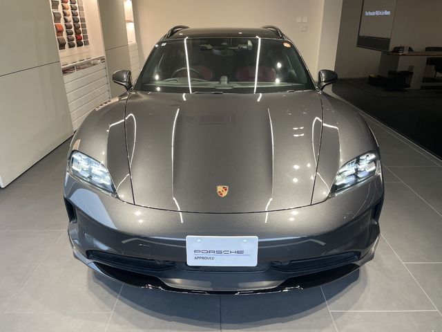 PORSCHE TAYCAN 2024 Image 31