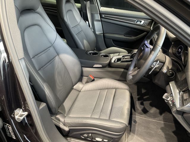 PORSCHE PANAMERA 2023 Image 31