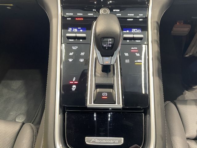 PORSCHE PANAMERA 2023 Image 31