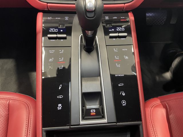 PORSCHE MACAN 2023 Image 31