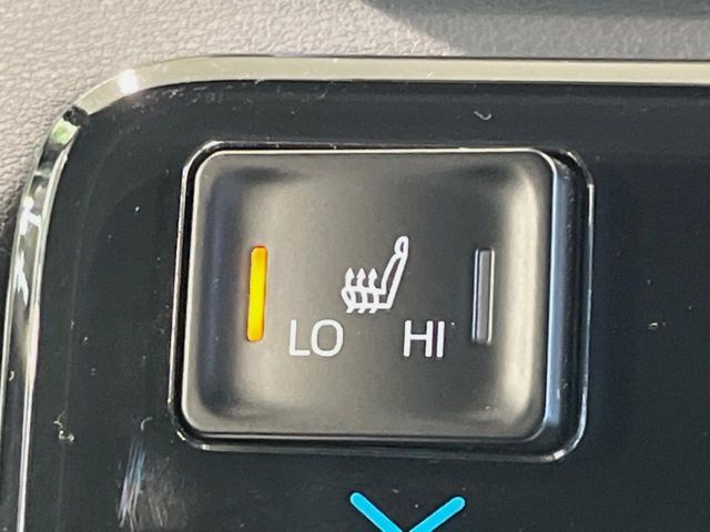 TOYOTA VOXY HYBRID 2024 Image 31