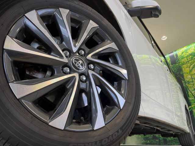 TOYOTA VOXY HYBRID 2024 Image 31