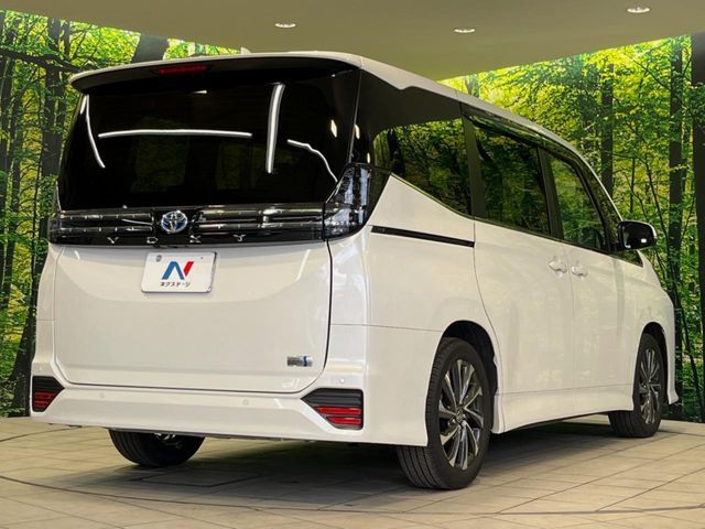 TOYOTA VOXY HYBRID 2024 Image 31