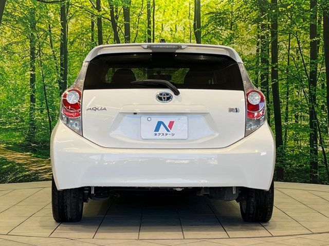 TOYOTA AQUA 2013 Image 31