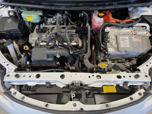 TOYOTA AQUA 2013 Image 31