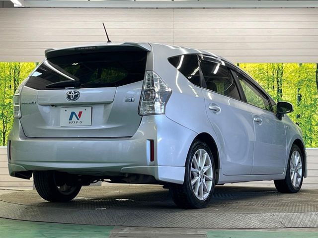 TOYOTA PRIUS ALPHA 2013 Image 31