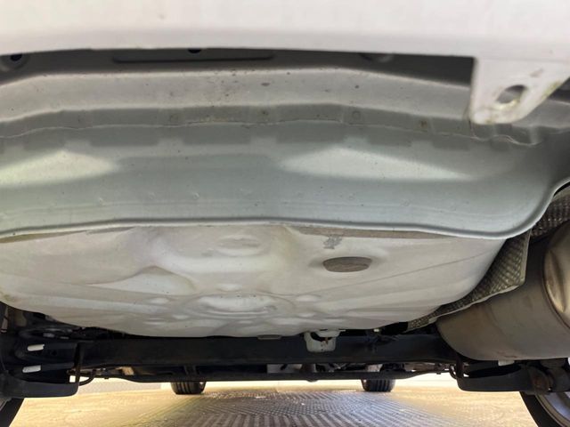 TOYOTA PRIUS ALPHA 2013 Image 31