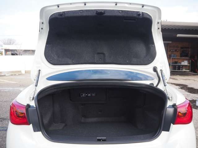 NISSAN SKYLINE HYBRID 2014 Image 31