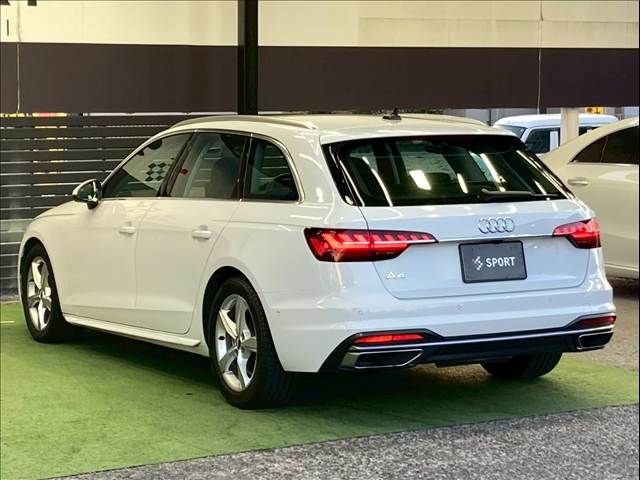 AUDI A4 AVANT 2021 Image 31