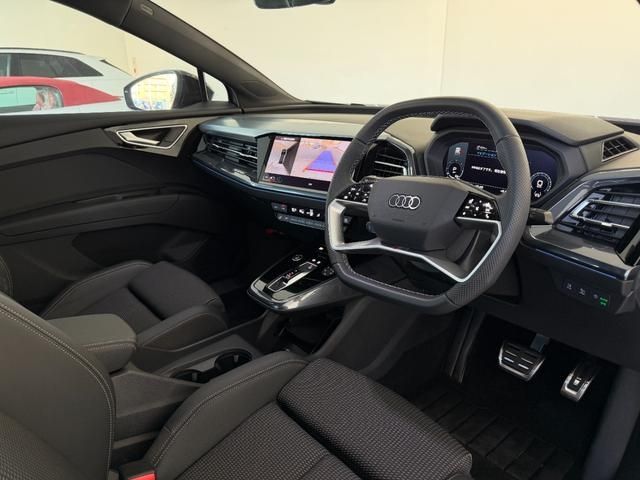 AUDI Q4 E-TRON SPORT 2024 Image 31