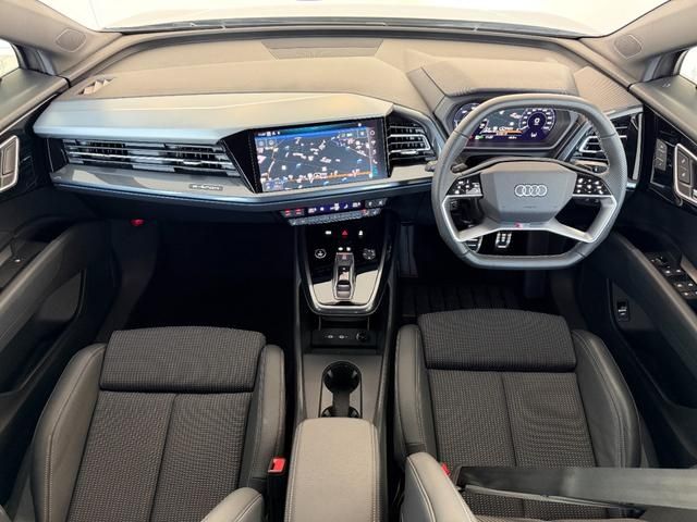 AUDI Q4 E-TRON SPORT 2024 Image 31